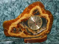 Часы из cимбирцита