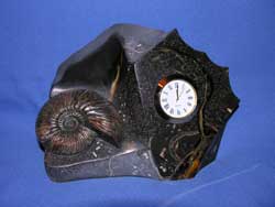 Часы из симбирцита